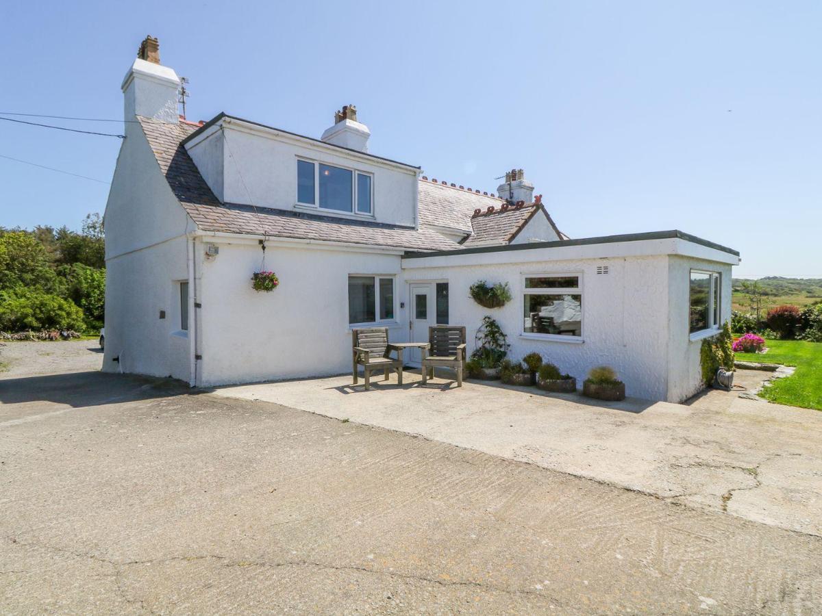 홀리헤드 Charming 2 Bed House Near Rhoscolyn Discounts For 빌라 외부 사진