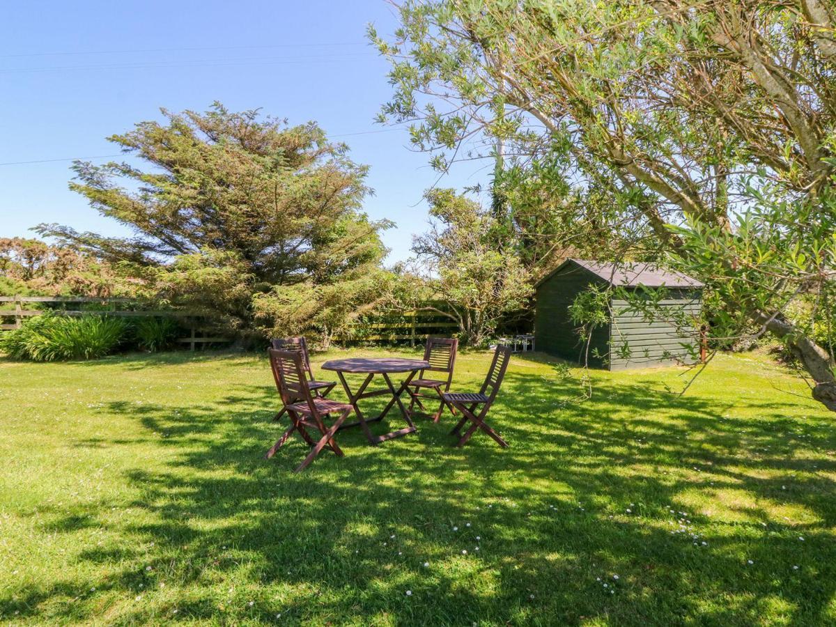홀리헤드 Charming 2 Bed House Near Rhoscolyn Discounts For 빌라 외부 사진